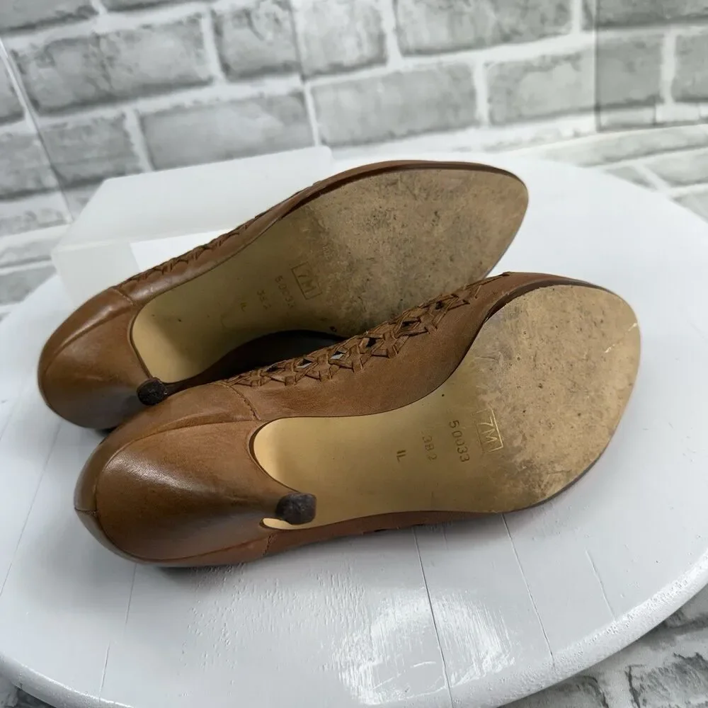 Cameos Vintage Women's Size 7 Brown Leather Cut Out Classic Pump Heels